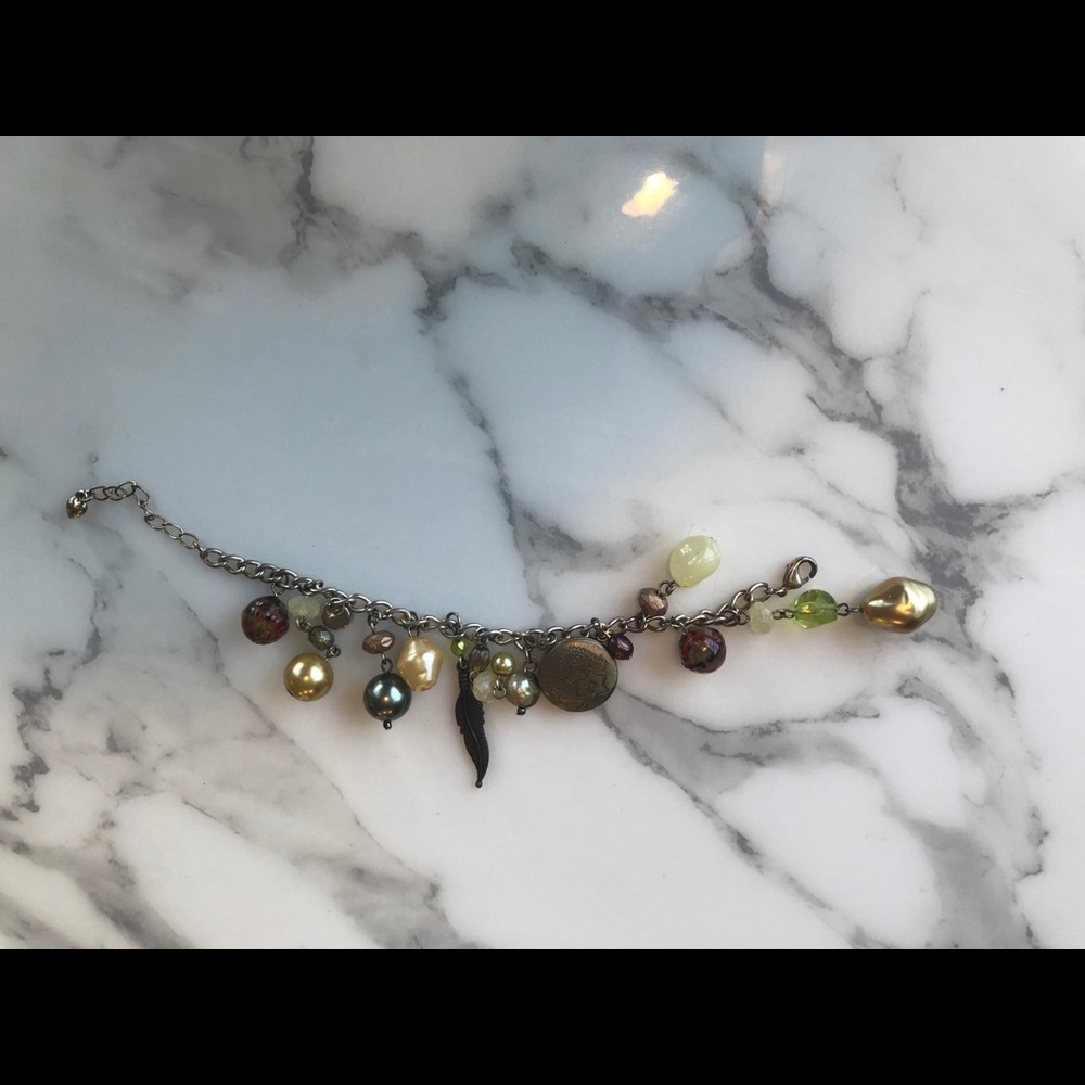Charm Beacelet - Picture 2 of 3